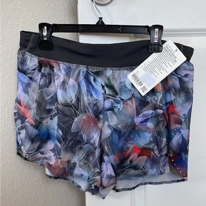 NWT lululemon 🍋 fast and free shorts